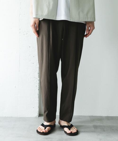 URBAN RESEARCH DOORS(アーバンリサーチドアーズ)の「ステッチクリース テーパードトラウザー(その他パンツ・メンズ・ブラウン/ネイビー・MEDIUM/LARGE)」の10枚目の写真