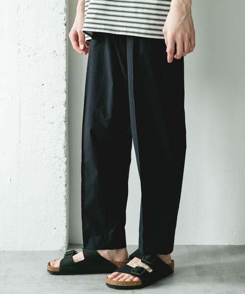 URBAN RESEARCH DOORS(アーバンリサーチドアーズ)の「ステッチクリース テーパードトラウザー(その他パンツ・メンズ・ブラウン/ネイビー・MEDIUM/LARGE)」の17枚目の写真
