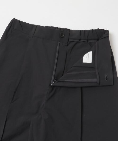 URBAN RESEARCH DOORS(アーバンリサーチドアーズ)の「ステッチクリース テーパードトラウザー(その他パンツ・メンズ・ブラウン/ネイビー・MEDIUM/LARGE)」の21枚目の写真