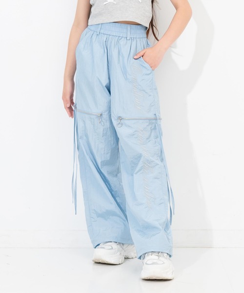 ANAP GiRL(アナップガール)の「サイドリボン ジップ シャカ 2WAYパンツ(その他パンツ・キッズ・レッド/サックスブルー/ブラック・M/XS/S)」の8枚目の写真
