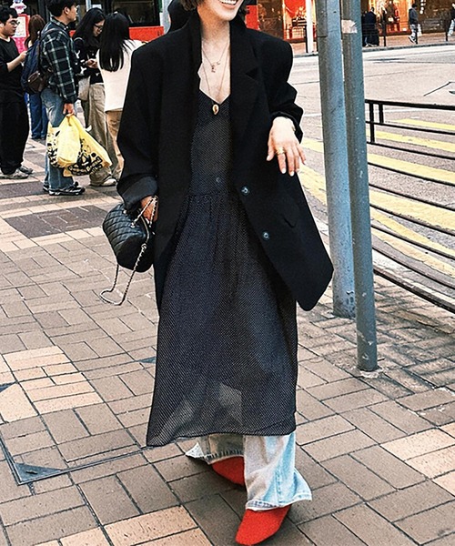 LAFFMO(ラフモ)の「ドット柄シアーフレアキャミワンピース(ワンピース・レディース・ブラック/ブラウン・M/L)」の4枚目の写真