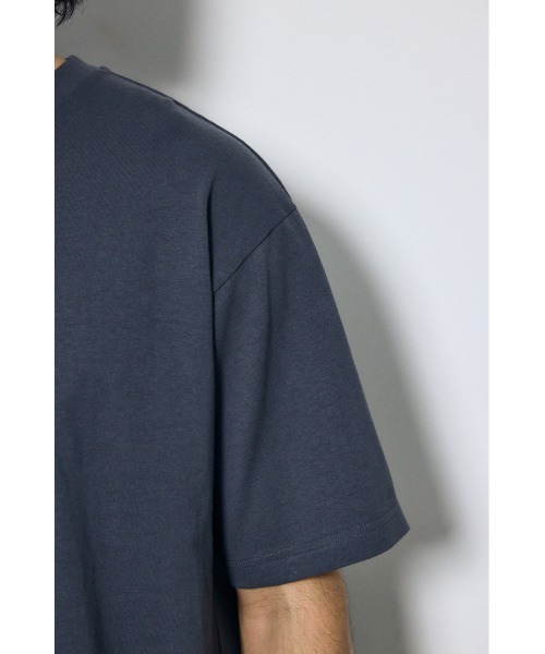 AZUL by moussy(アズールバイマウジー)の「エンボスロゴTシャツ(Tシャツ/カットソー・メンズ・ホワイト/ライトブルー/ライトブラック・LARGE/MEDIUM)」の17枚目の写真