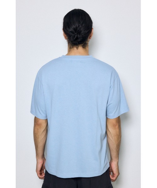 AZUL by moussy(アズールバイマウジー)の「エンボスロゴTシャツ(Tシャツ/カットソー・メンズ・ホワイト/ライトブルー/ライトブラック・LARGE/MEDIUM)」の12枚目の写真