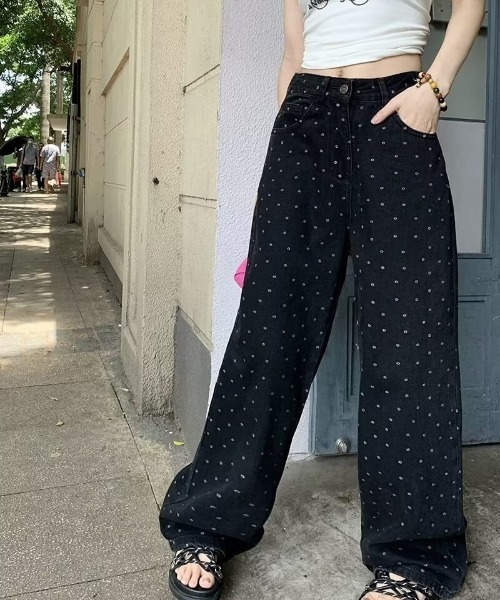 Ritzy(リッツィー)の「小花柄イージーワイドパンツ(その他パンツ・レディース・ブラック・M)」の1枚目の写真