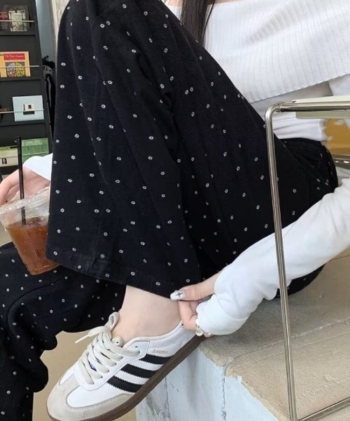 Ritzy(リッツィー)の「小花柄イージーワイドパンツ(その他パンツ・レディース・ブラック・M)」の8枚目の写真