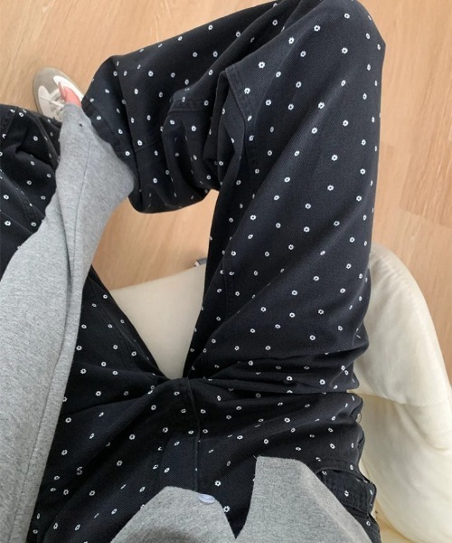 Ritzy(リッツィー)の「小花柄イージーワイドパンツ(その他パンツ・レディース・ブラック・M)」の19枚目の写真