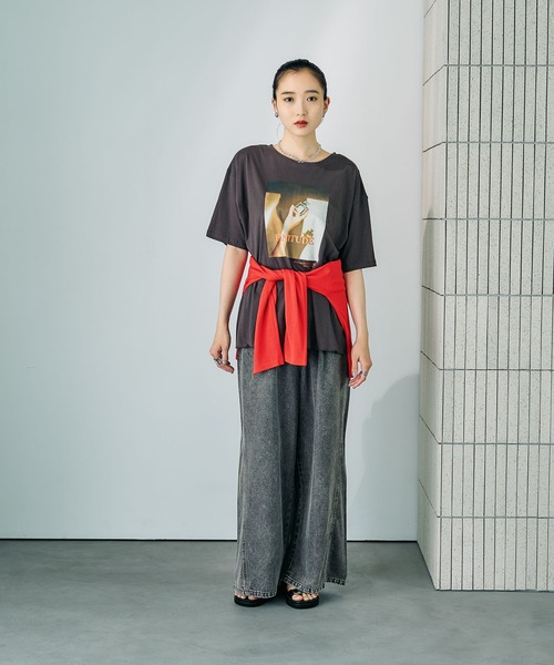 LEPSIM(レプシィム)の「アソートフォトプリントT 898359(Tシャツ/カットソー・レディース・ブラック/オフホワイト/ホワイト/チャコールグレー・FREE)」の9枚目の写真