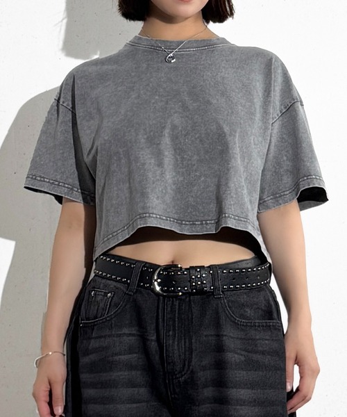 MAISON SELECT(メゾンセレクト)の「6C76 クロップド丈ウォッシュドカットソー(Tシャツ/カットソー・レディース・グレー/ブラック/ブラウン/ベージュ・FREE)」の2枚目の写真