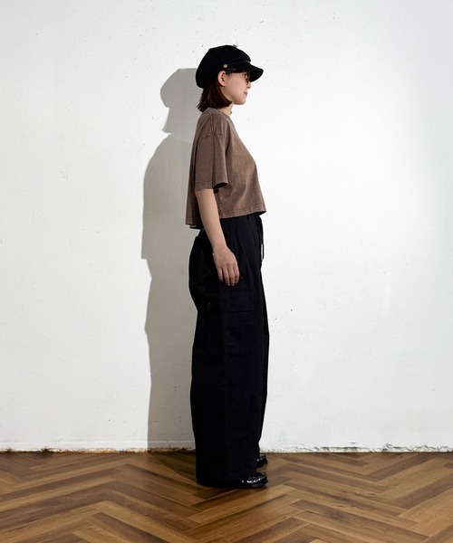 MAISON SELECT(メゾンセレクト)の「6C76 クロップド丈ウォッシュドカットソー(Tシャツ/カットソー・レディース・グレー/ブラック/ブラウン/ベージュ・FREE)」の16枚目の写真