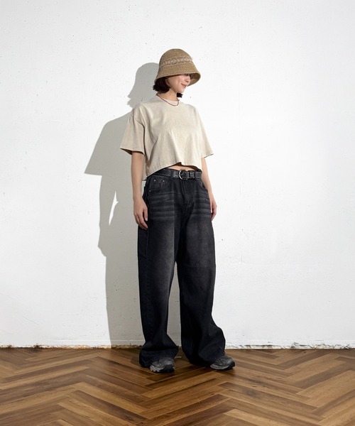 MAISON SELECT(メゾンセレクト)の「6C76 クロップド丈ウォッシュドカットソー(Tシャツ/カットソー・レディース・グレー/ブラック/ブラウン/ベージュ・FREE)」の21枚目の写真