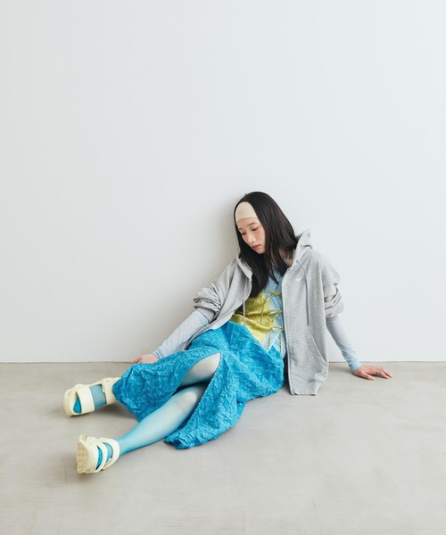 NIKE（ナイキ）の「ナイキ エア マックス ヘイロー ウィメンズシューズ / Nike Air Max Halo Women's Shoes IO1959-700 Alabaster（サンダル・レディース・ブラウン系その他2・22/25/24/23/26）」の4枚目の写真