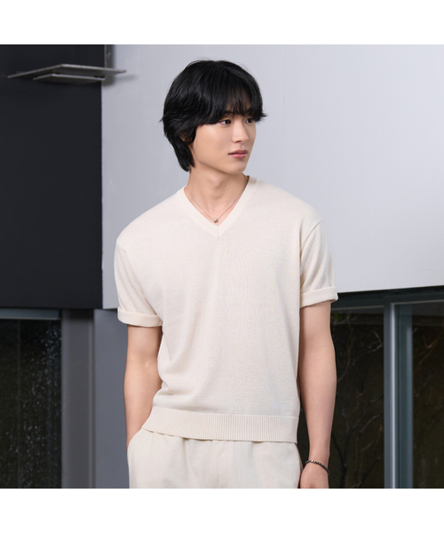 HYOJI(ヒョージ)の「26 SS ウォッシャブルリネンVネッククロップニット(6カラー)(ニット/セーター・メンズ・ブラック/チャコール/グレー/ネイビー/クリーム/レッド・M/L/XL)」の4枚目の写真