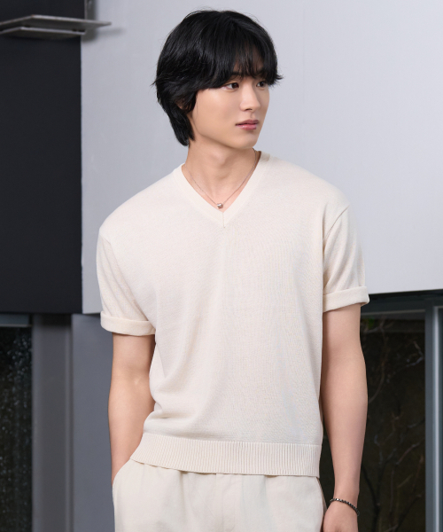 HYOJI(ヒョージ)の「26 SS ウォッシャブルリネンVネッククロップニット(6カラー)(ニット/セーター・メンズ・ブラック/チャコール/グレー/ネイビー/クリーム/レッド・M/L/XL)」の13枚目の写真