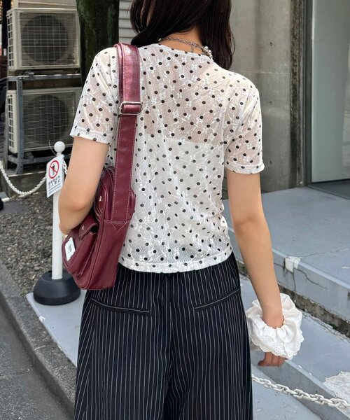 CIAOPANIC(チャオパニック)の「フロントシャーリングドット柄トップス(Tシャツ/カットソー・レディース・ホワイト/ブラウン・FREE)」の21枚目の写真