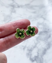 YU-KA:フラワービーズピアス Flower bead earrings