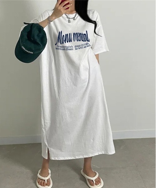 Lips(リップス)の「ゆるっと着るだけでこなれ見え!ロゴプリントが映える大人カジュアルTシャツワンピース(ワンピース・レディース・グレー/ピンク/ホワイト/ブラック・FREE)」の6枚目の写真