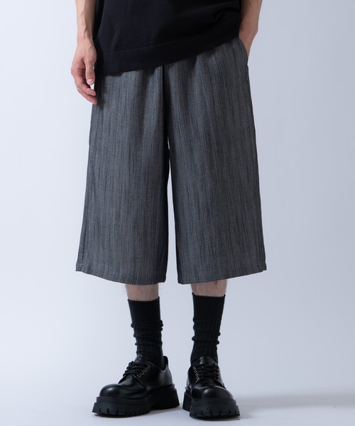 Crownor(クラウノアー)の「ショート パンツ(その他パンツ・メンズ・ブラック/ブルー・LARGE/MEDIUM)」の1枚目の写真