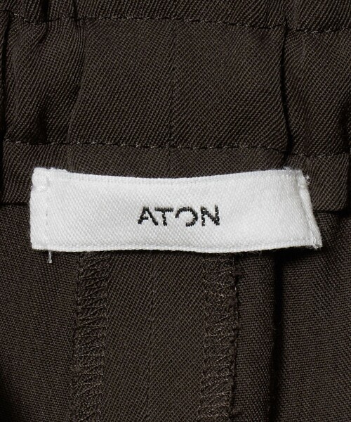 ATON(エイトン)の「<ATON>ワイド テーパードパンツ(その他パンツ・レディース・ブラック/ダークブラウン・01(36)/02(38))」の13枚目の写真