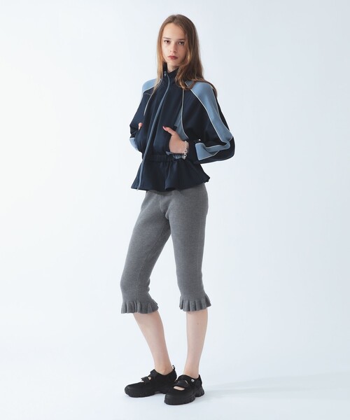 Ray BEAMS(レイビームス)の「ペプラム トラック ジャケット(ジャージ・レディース・ネイビー/ワイン・ONE SIZE)」の4枚目の写真