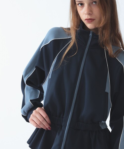 Ray BEAMS(レイビームス)の「ペプラム トラック ジャケット(ジャージ・レディース・ネイビー/ワイン・ONE SIZE)」の7枚目の写真