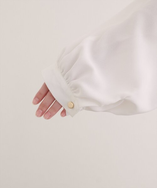 natural couture(ナチュラルクチュール)の「【sherbet line】ウエストタック2WAY袖ブラウス(シャツ/ブラウス・レディース・ライトグレー/オフホワイト/ドット/ブラウン/ネイビー・FREE)」の21枚目の写真