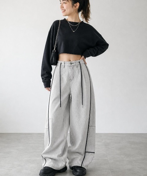 Belle Cie(ベルシー)の「リバース仕様ワイドデニムパンツ 裏黒バイカラー ハイウエスト ストリート 大きいサイズ対応(デニムパンツ・レディース・ライトグレー・S/L/XL/XXXL)」の6枚目の写真
