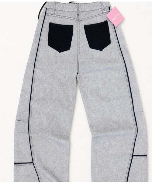 Belle Cie(ベルシー)の「リバース仕様ワイドデニムパンツ 裏黒バイカラー ハイウエスト ストリート 大きいサイズ対応(デニムパンツ・レディース・ライトグレー・S/L/XL/XXXL)」の11枚目の写真