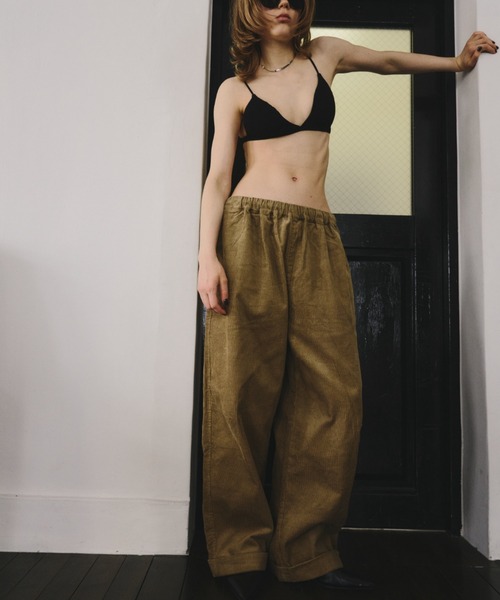 HANNE(アン)の「コーデュロイロールアップカーブパンツ(その他パンツ・レディース・ベージュ/ネイビー・S/M)」の15枚目の写真