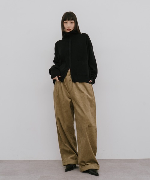 HANNE(アン)の「コーデュロイロールアップカーブパンツ(その他パンツ・レディース・ベージュ/ネイビー・S/M)」の22枚目の写真