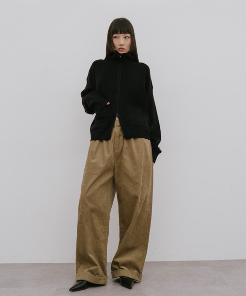 HANNE(アン)の「コーデュロイロールアップカーブパンツ(その他パンツ・レディース・ベージュ/ネイビー・S/M)」の21枚目の写真