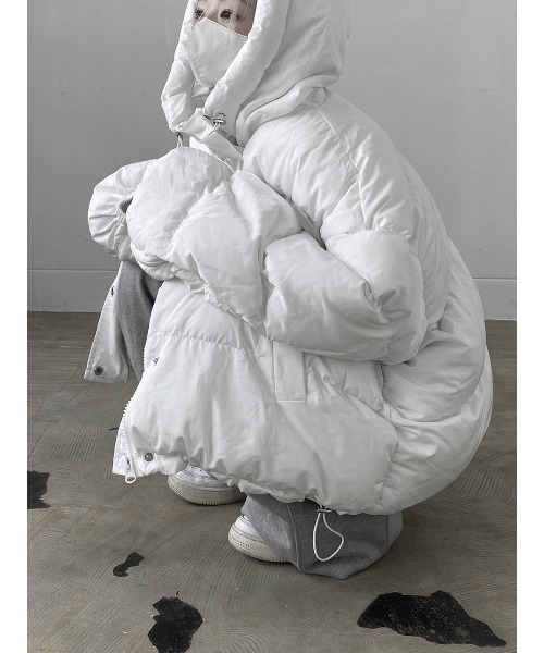 YACA（ヤーカ）の「wide down jacket/ワイドダウンジャケット（ダウンジャケット/コート・レディース・ホワイト・FREE）」の5枚目の写真