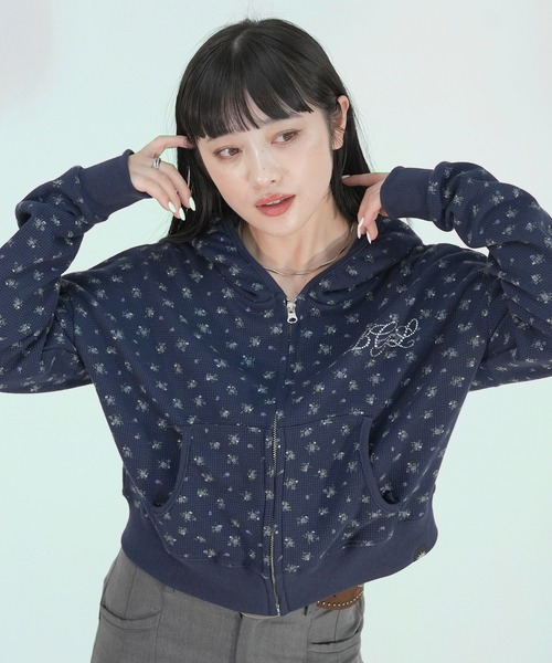 BGL(ビージーエル)の「FLOWER WAFFLE ZIP PARKA / 小花柄 / ワッフル / サーマル / 韓国ストリート / ウィッシュコア ジップパーカー(パーカー・レディース・ネイビー/ホワイト/グレー・FREE)」の3枚目の写真