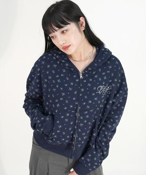 BGL(ビージーエル)の「FLOWER WAFFLE ZIP PARKA / 小花柄 / ワッフル / サーマル / 韓国ストリート / ウィッシュコア ジップパーカー(パーカー・レディース・ネイビー/ホワイト/グレー・FREE)」の7枚目の写真