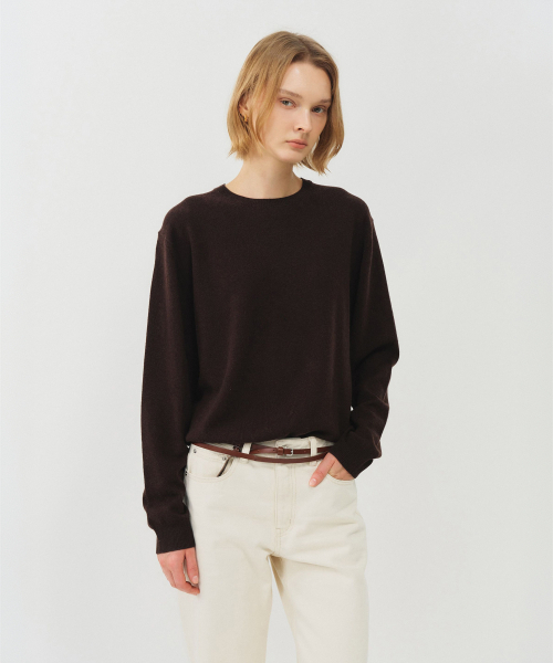LOOKAST(ルックキャスト)の「カシミヤ エッセンシャル ラウンドネック ニット / CASHMERE ESSENTIAL ROUND NECK KNIT_5colors(ニット/セーター・レディース・ダークブラウン/チャコールグレー/ミント/ブラック/アイボリー・ONE)」の8枚目の写真