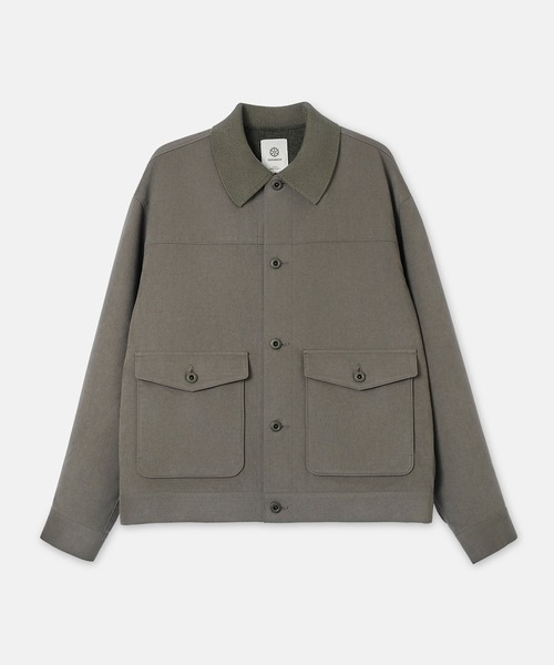 SEAGREEN（シーグリーン）の「SEAGREEN(シーグリーン) ECO SUEDE TRACKER JACKET エコスエードトラッカージャケット（ブルゾン・メンズ・ブラック/グレイッシュベージュ・3/4/2）」の3枚目の写真