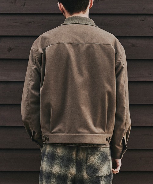 SEAGREEN（シーグリーン）の「SEAGREEN(シーグリーン) ECO SUEDE TRACKER JACKET エコスエードトラッカージャケット（ブルゾン・メンズ・ブラック/グレイッシュベージュ・3/4/2）」の8枚目の写真