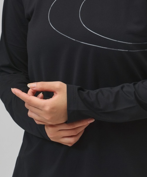 OAKLEY(オークリー)の「オークリー OAKLEY RADIANT ELLIPSE L/S TEE 12.0(Tシャツ/カットソー・レディース・ブラック/サックスブルー・L/M)」の7枚目の写真