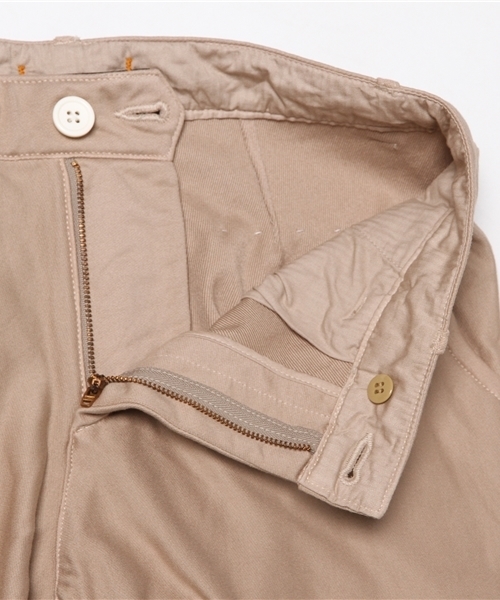 BHY-biography(ビーエイチワイバイオグラフィー)の「SWEAT TWILL CHINO SHORTS/スウェットツイルチノショートパンツ(デニムパンツ・メンズ・カーキ/オリーブ・48/46/44)」の4枚目の写真