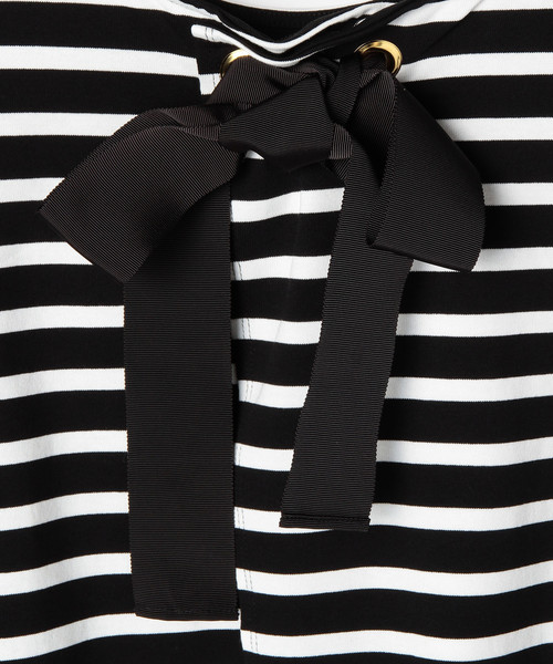 Tiara（ティアラ）の「バックスリットリボントップス（Tシャツ/カットソー・レディース・ブラック×ホワイト/ホワイト×ネイビー・9）」の7枚目の写真