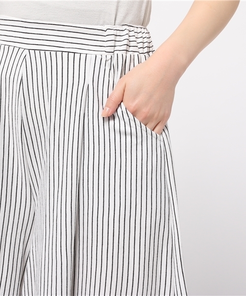 WEGO(ウィゴー)の「WEGO/ カットスカンツ(その他パンツ・レディース・レッド/ホワイト系その他/ネイビー/ブラック/カーキ/グリーン系その他・FREE)」の14枚目の写真