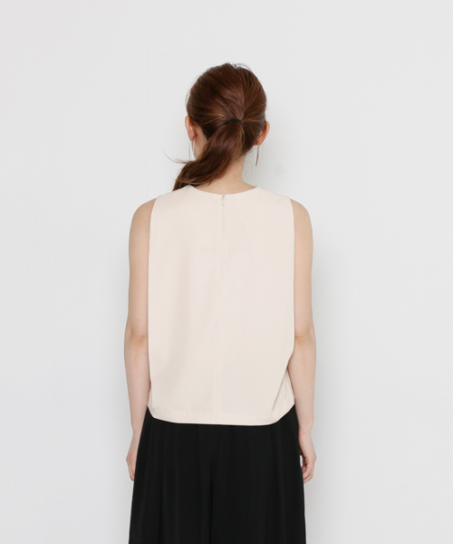 SENSE OF PLACE by URBAN RESEARCH（センスオブプレイスバイアーバンリサーチ）の「Vネックブラウス(ノースリーブ)（シャツ/ブラウス・レディース・ブラック/オフホワイト/ベージュ/イエロー・FREE）」の11枚目の写真