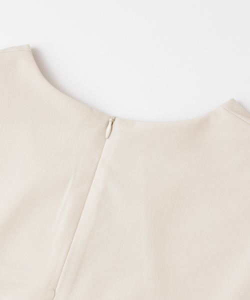 SENSE OF PLACE by URBAN RESEARCH（センスオブプレイスバイアーバンリサーチ）の「Vネックブラウス(ノースリーブ)（シャツ/ブラウス・レディース・ブラック/オフホワイト/ベージュ/イエロー・FREE）」の14枚目の写真