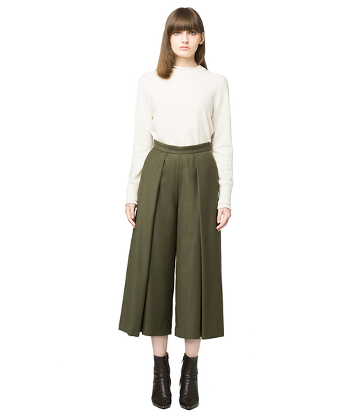 CLANE(クラネ)の「WIDE TUCK GAUCHO PANTS(その他パンツ・レディース・グリーン/グレー/ブラック・2/0/1)」の8枚目の写真