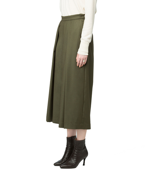 CLANE(クラネ)の「WIDE TUCK GAUCHO PANTS(その他パンツ・レディース・グリーン/グレー/ブラック・2/0/1)」の5枚目の写真