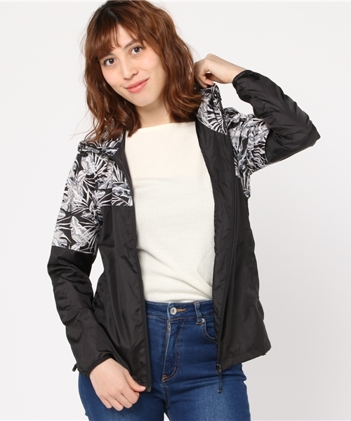ROXY(ロキシー)の「TROPICAL DAYS JACKET(その他アウター・レディース・ホワイト/ネイビー/ブラック・MEDIUM/LARGE/SMALL)」の18枚目の写真