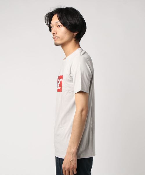 UNDER ARMOUR(アンダーアーマー)の「メンズ バスケットボール半袖Tシャツ / SC30ロゴTシャツ(Tシャツ/カットソー・メンズ・グレー/ブルー/ホワイト×レッド/ブラック×ホワイト・LG/MD/XL/XXL)」の5枚目の写真
