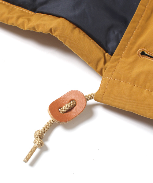 BEAMS（ビームス）の「□BEAMS / PARACHUTE DOWN PARKA 13FW（ダウンジャケット/コート・メンズ・ブラック/ネイビー/マスタード・SMALL/MEDIUM/LARGE/X-LARGE）」の16枚目の写真