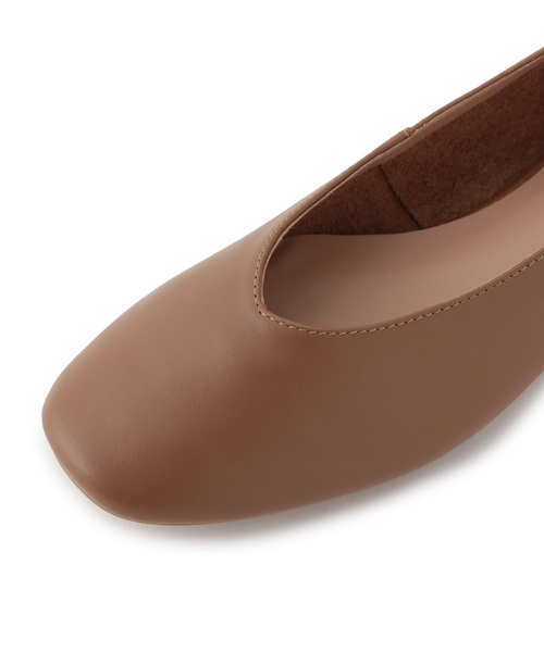 SALON adam et rope'（サロン アダム エ ロペ）の「ソフトレザーフラットシューズ（その他シューズ・レディース・ホワイト/イエロー系その他3・23.5cm/23.0cm/24.0cm/22.5cm/24.5cm）」の7枚目の写真