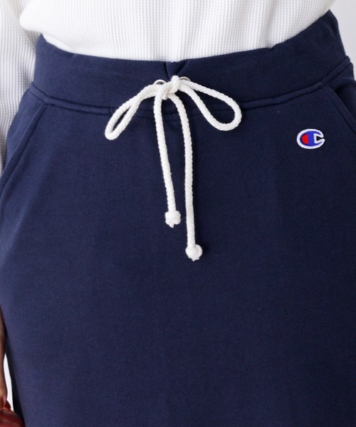 Champion（チャンピオン）の「Champion 裏毛ロングタイトスカート（スカート・レディース・グレー/ピンク/ネイビー・02）」の8枚目の写真