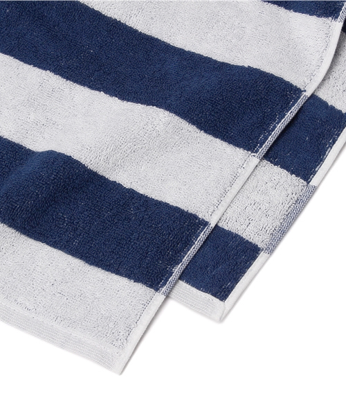 Hippopotamus（ヒポポタマス）の「【HIPPOPOTAMUS×BIOTOP】スタンダードボーダーバスタオル（タオル・レディース・グリーン/ネイビー/ゴールド・FREE）」の6枚目の写真